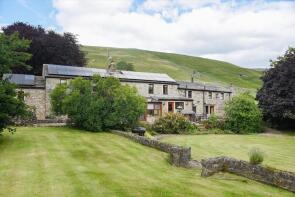 Barn Garth House, New Bridge To Crystal Beck Bridge, Litton, Skipton BD23 5QJ