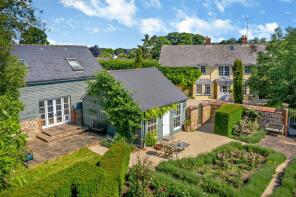 Rowdown House, Upper Lambourn Road, Upper Lambourn, Hungerford RG17 8QP