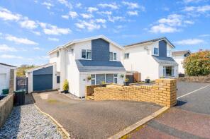 12, Dinch Hill, Caldicot NP26 3JL