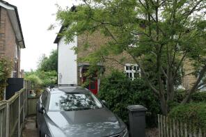 60, Bridge Road, Chertsey KT16 8LA