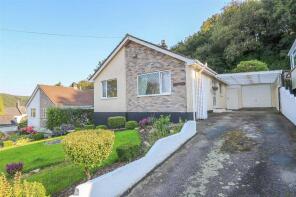 Brackendale, Chapel Street, Gunnislake PL18 9NA
