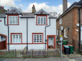 1, 43 Mayston Cottages, Lower Road, Rickmansworth WD3 5LQ