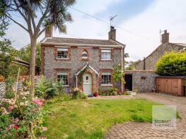Mayfield Cottage, Coast Road, Norwich NR12 0EU