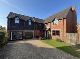 7 Rowan House, Cedar Close, Devizes SN10 5SD