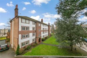 27, Gloucester Court, Kew Road, Richmond TW9 3EB
