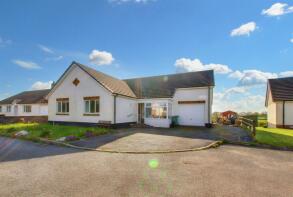 6, Bro Gorwel, Newcastle Emlyn SA38 9PJ