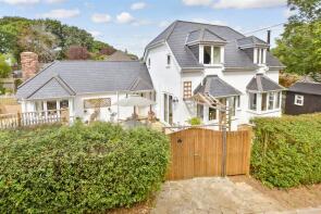 21, Woodside Avenue, Sandown PO36 0JD