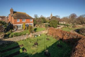 Longbourn, South Farm Close, Lewes BN7 3HW