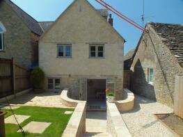 Kimber Cottage, 405940 Road To Gliding Club Aston Down, Stroud GL6 8JB