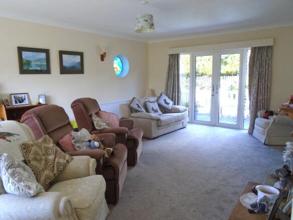 Full Depth Lounge