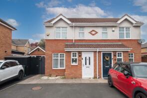 51, Edwin Phillips Drive, West Bromwich B71 2AZ