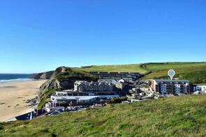 31, Waves, Tregurrian Hill, Watergate Bay, Newquay TR8 4AY