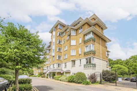 Strand Drive, Kew