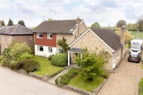 Barleycombe, Trooper Road, Aldbury, Tring HP23 5RW