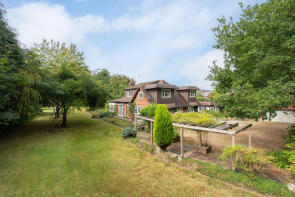 Sunrise, Newdigate Road, Dorking RH5 4QD