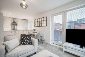 67, Newman Square, Shirley, Solihull B90 4DZ