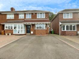 15, Greenaway Close, Birmingham B43 7HT
