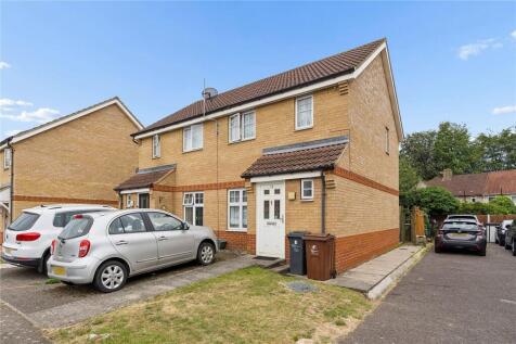 Lake Close, Dagenham, RM8