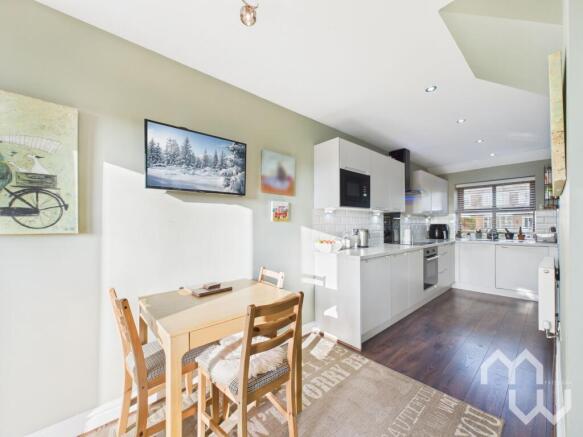 Kitchen/Dining area