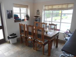 5, Ermyn Cottages, Whitewood Lane, Horley RH6 9LD
