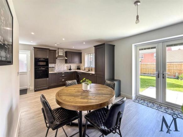 Kitchen Diner