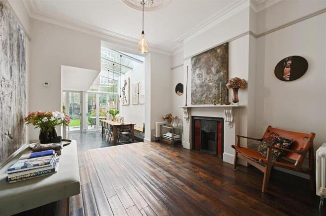 Thornfield Road