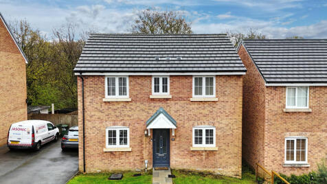Dyffryn Y Coed, Church Village, Pontypridd