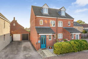 24, Lockhart Avenue, Oxley Park, Milton Keynes MK4 4TY