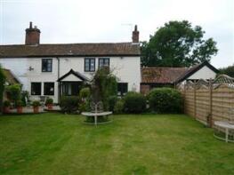 1, Brick Kiln Cottages, Kerdiston Road, Norwich NR10 4RR