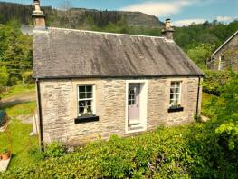 West Cottage, A82t Through Tarbet From A83t Junction To Clattochbeg, Arrochar G83 7DD