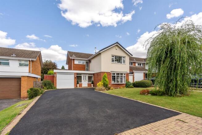 17 Whitefields Crescent_22.jpg