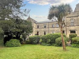 2, St Johns Court, Axbridge BS26 2AY