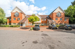 14, Gray Place, Bracknell RG42 1QA