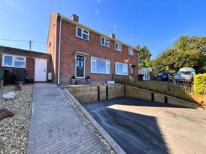 Upper Isbury Road, Marlborough