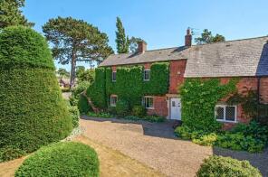 6 Park House, Manor Drive, Grantham NG32 1HU