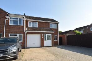 105, Greenfields, Huntingdon PE28 3QZ