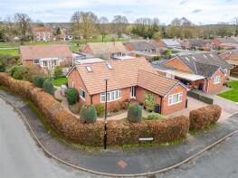 1, Greenside Close, Dunnington, York YO19 5PF