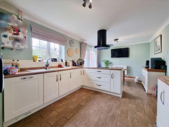 Kitchen Diner: