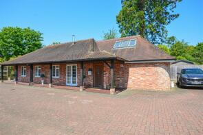 4 Robins Nest, Parkgate Studios, Horns Corner, Battle TN33 9DT