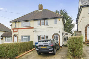 77, Well Road, Barnet EN5 3EA