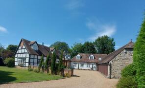 The Barns, Station Road, Evesham WR11 8UX