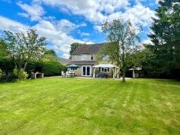 19, Burton End, Cambridge CB21 4SD