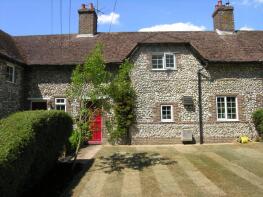 2, Pentlands, Jevington Road, Polegate BN26 5QN