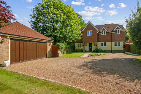 Lyndhurst Farm Close, Felbridge, Surrey