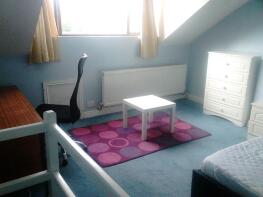 12, Ash Mount, Bradford BD7 3BH