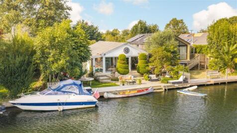 Wheatleys Eyot, Sunbury-On-Thames