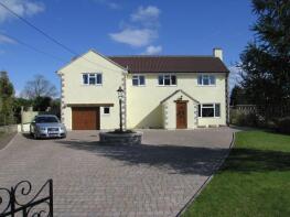 Kingsmoor House, Lower Street, Low Ham, Langport TA10 9DR