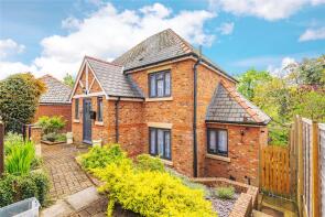 3, Woodland Way, Llanllwchaiarn, Newtown SY16 2TH