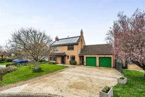 2, Roundwood View, Chippenham SN15 4BG