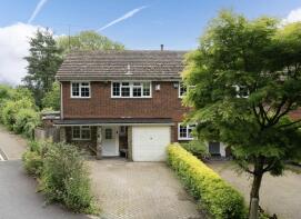 10, Grove Park Road, Woodside LU1 4NA